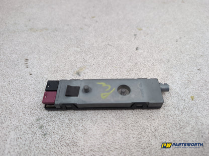 Mercedes-Benz E220 E-Class W212 Antenna Aerial Amplifier Module Unit A2128201689 - photo 6