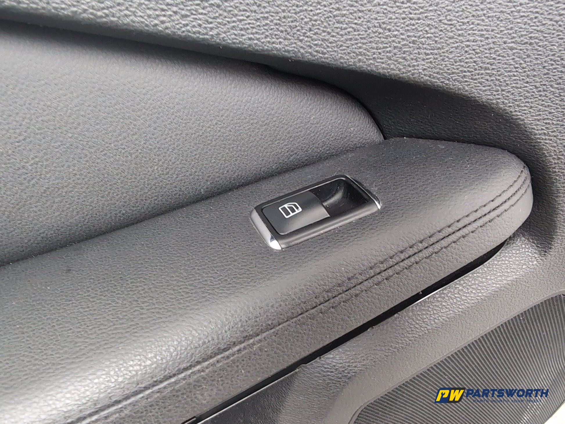Mercedes-Benz E220 E-Class W212 Saloon Front Left Passenger Side Door Card - photo 6