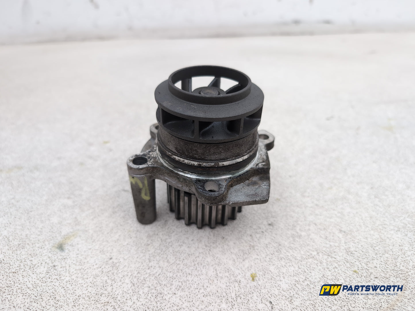 Audi A1 Contrast Edition Tdi 1.6l Diesel Coolant Water Pump 2008-2012 - photo 6