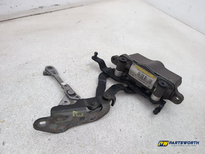 Mercedes-Benz E220 E-Class W212 Saloon Bonnet Hinge Rh Driver Side A2048800228 - photo 4
