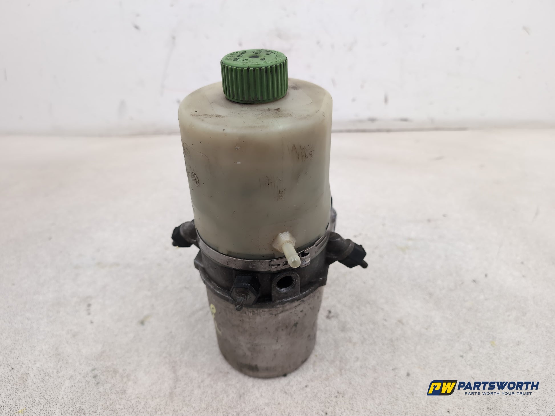 Audi A1 Contrast Edition Tdi Power Steering Rack Pump 6r0423156b 2008-2012 - photo 6