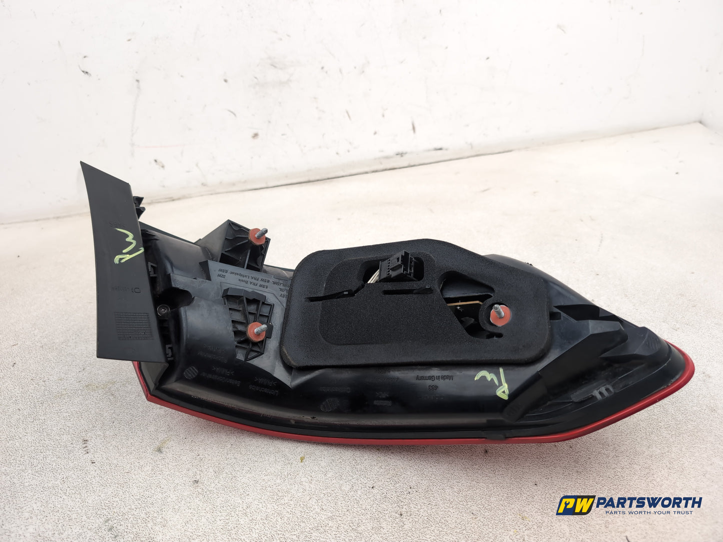 Mercedes-Benz E220 E-Class W212 Lamp Assembly Rear Rh Driver Side A2128200264 - photo 6