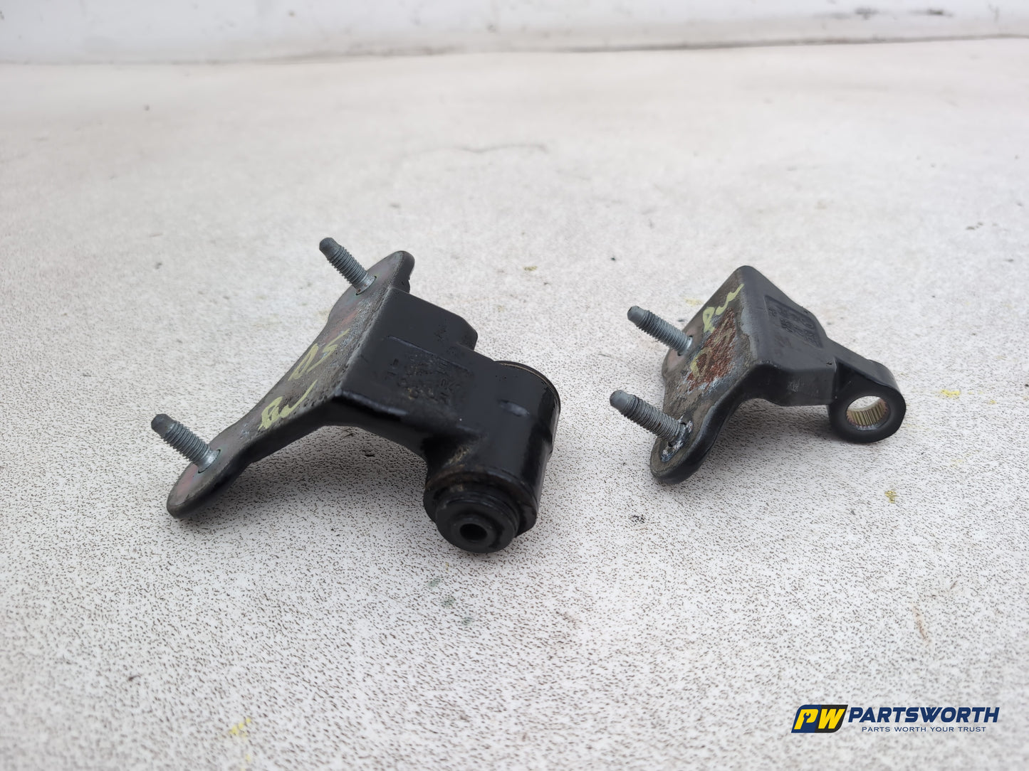 Mercedes-Benz E220 E-Class W212 Rear Door Hinges Pair Rh Driver Side 2009-2016 - photo 6