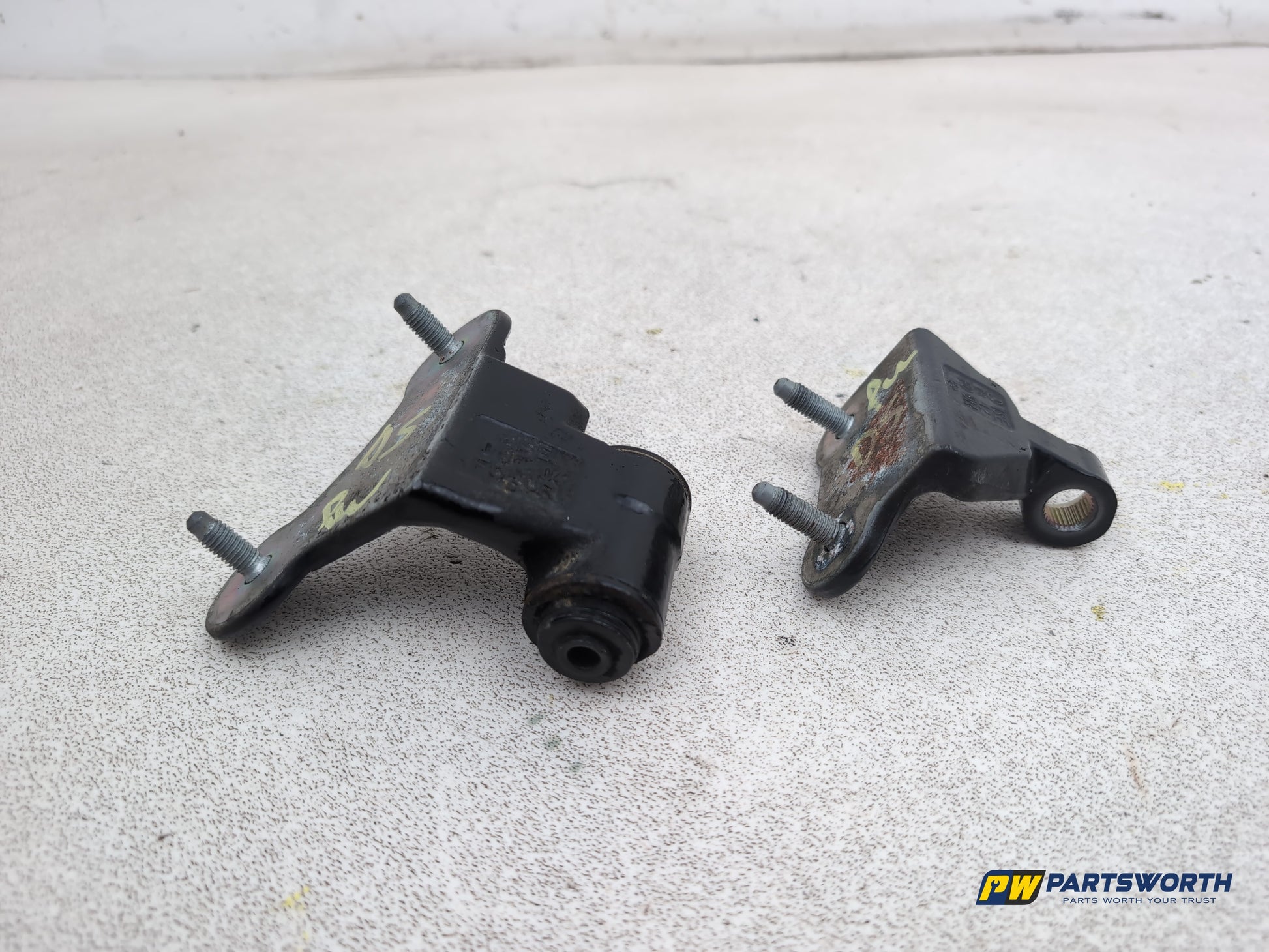 Mercedes-Benz E220 E-Class W212 Rear Door Hinges Pair Rh Driver Side 2009-2016 - photo 6