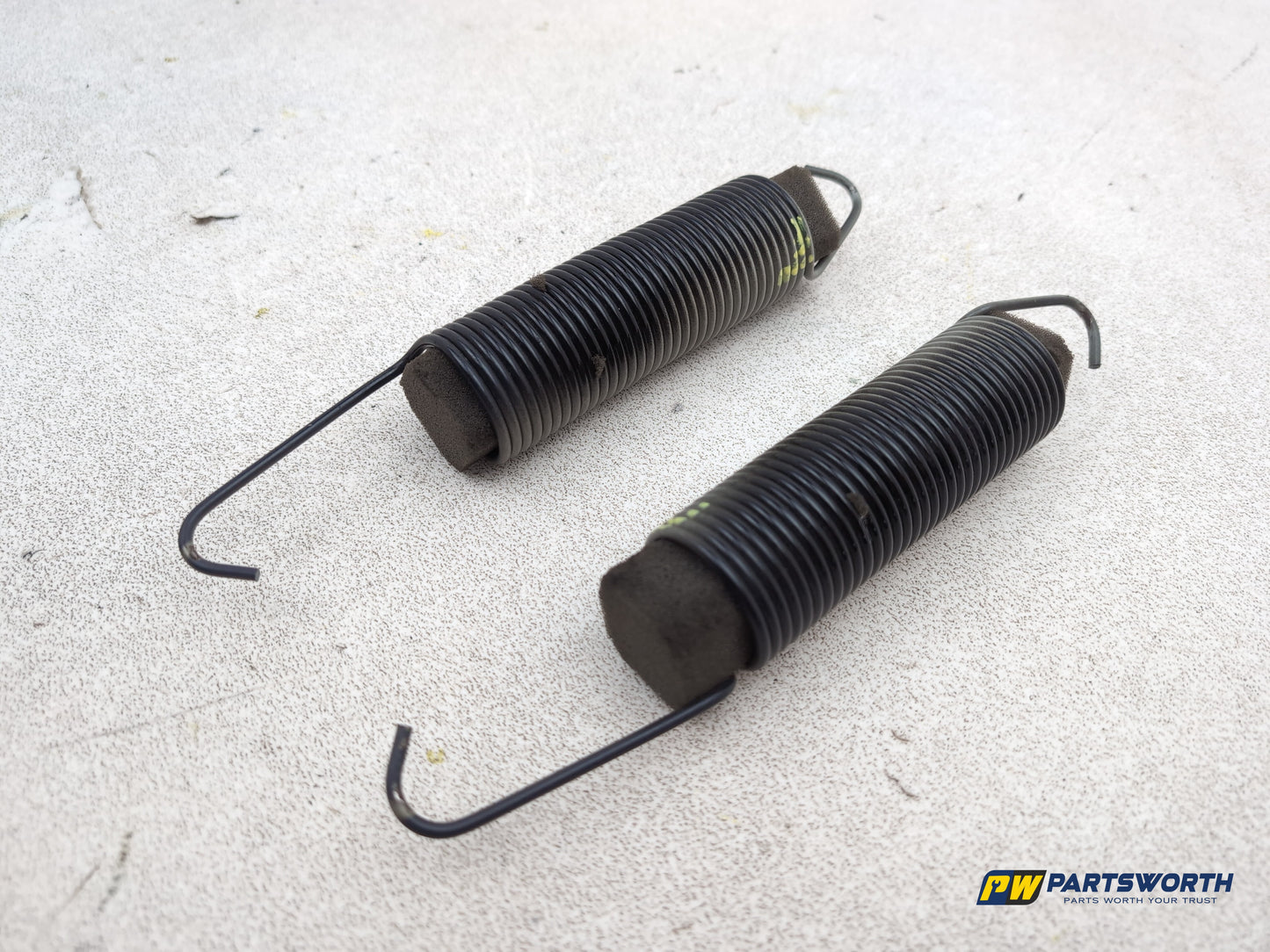 Mercedes-Benz E220 E-Classw212 Rear Boot Lid Tension Spring 2009-2016 - photo 6