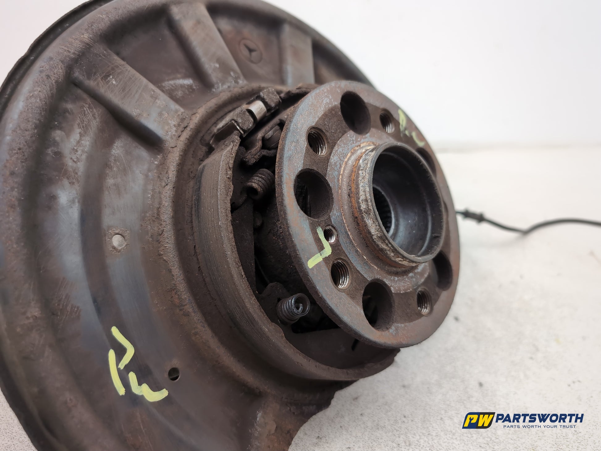 Mercedes-Benz E220 E-Class W212 Wheel Hub Rear Lh Passenger Side 2009-2016 - photo 6