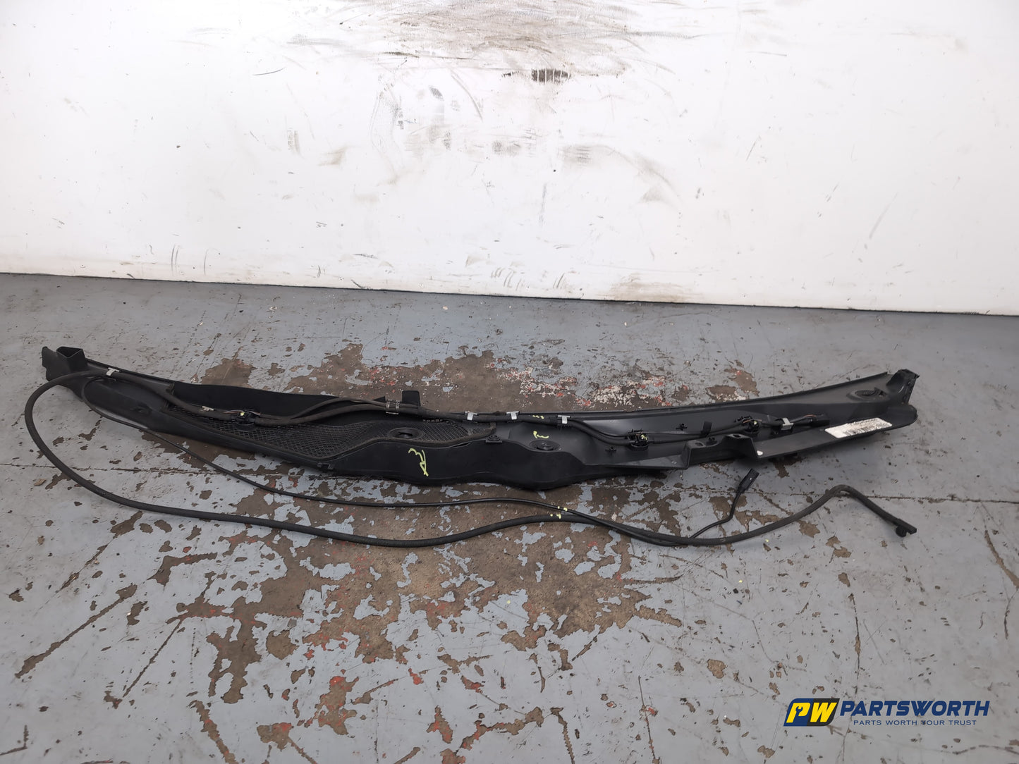 Mercedes-Benz E220 E-Class W212 Saloon Front Scuttle Panel A2128300113 2009-2016 - photo 6
