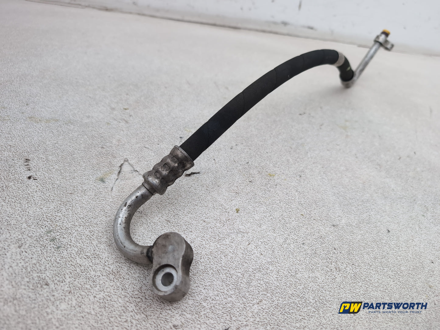 Mercedes-Benz E220 W212 Air Conditioning Pipe A/C Hose Line A2048304715 - photo 6