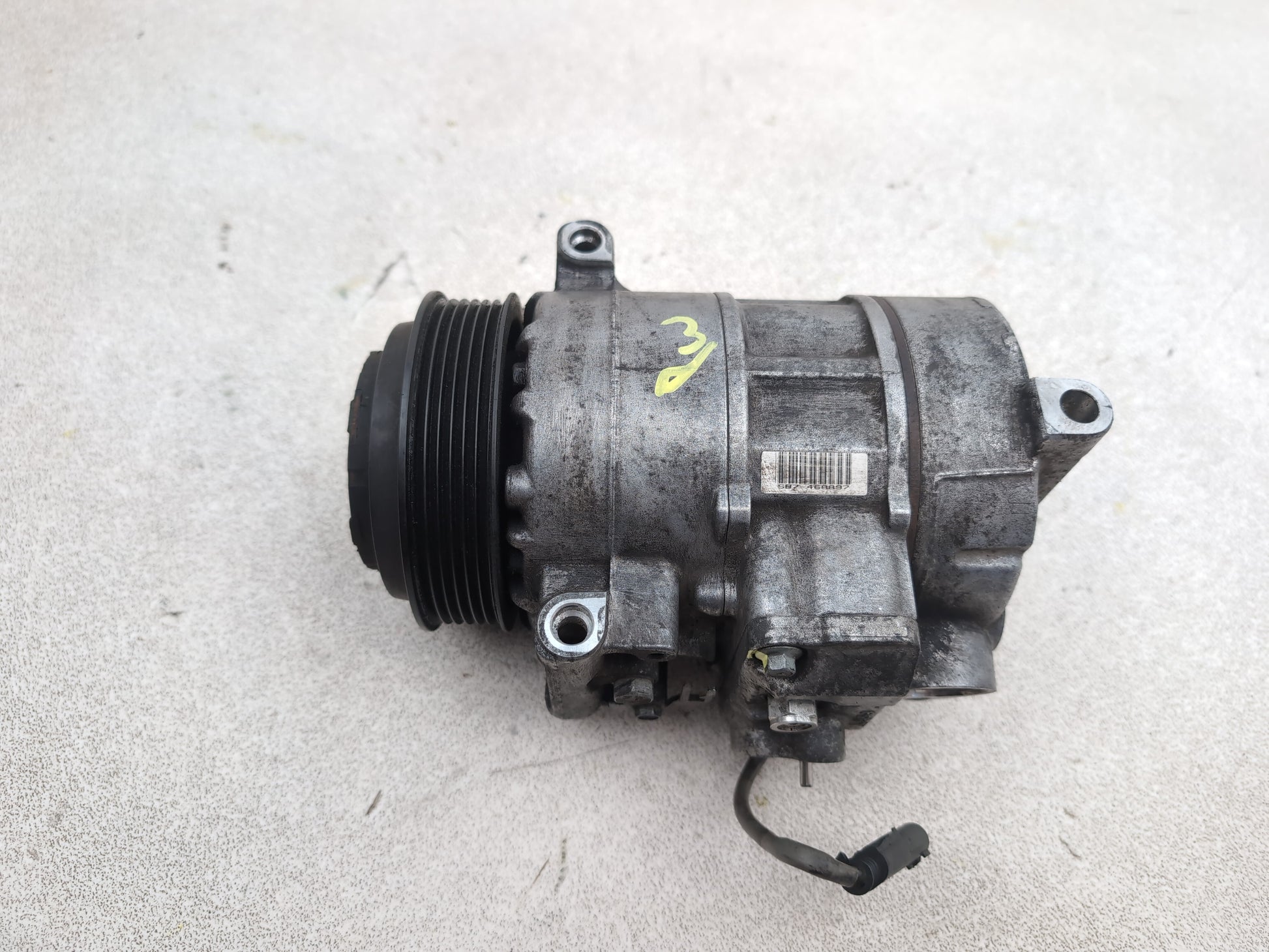 Mercedes-Benz E220 W212 Air Conditioning Compressor Pump A0022303111 - photo 6