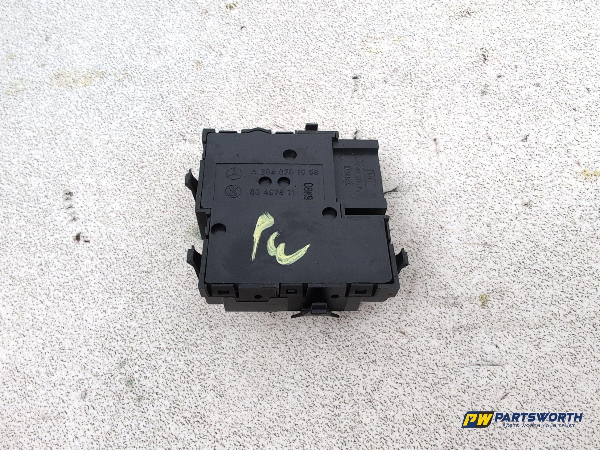 Mercedes-Benz E220 E-Class W212 Front Left Seat Control Switch A2048701858 - photo 6