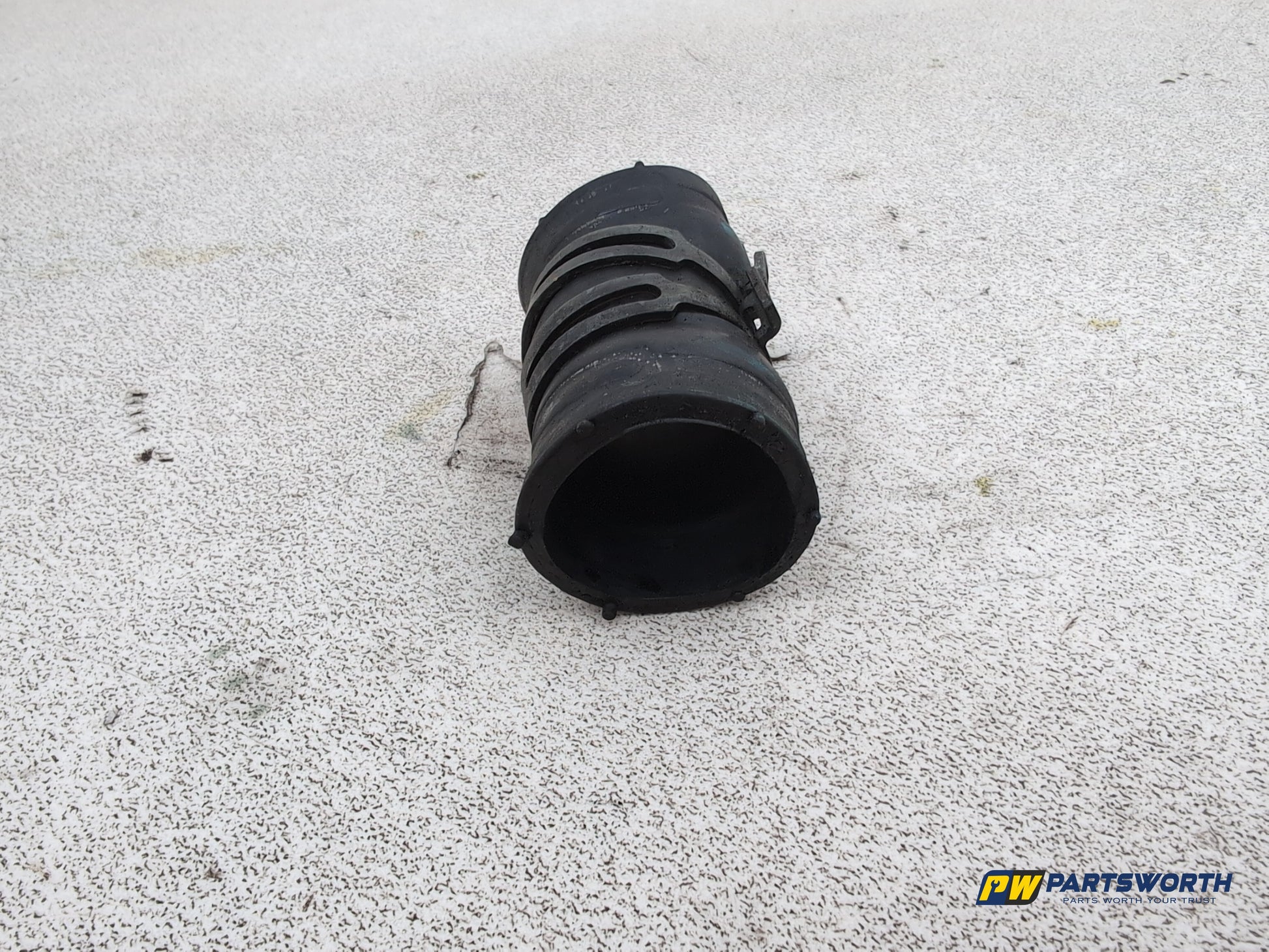 Mercedes-Benz E220 E-Class W212 Coolant Hose Pipe Connector 2009-2016 - photo 6
