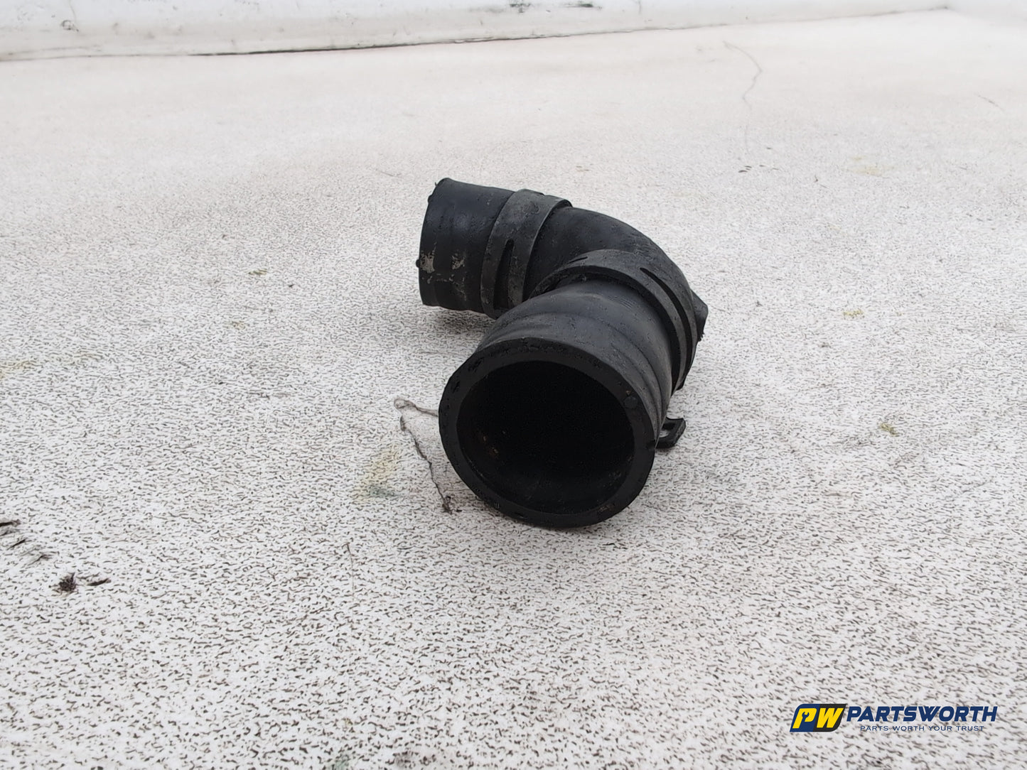 Mercedes-Benz E220 E-Class W212 Coolant Hose Pipe Connector 2009-2016 - photo 6