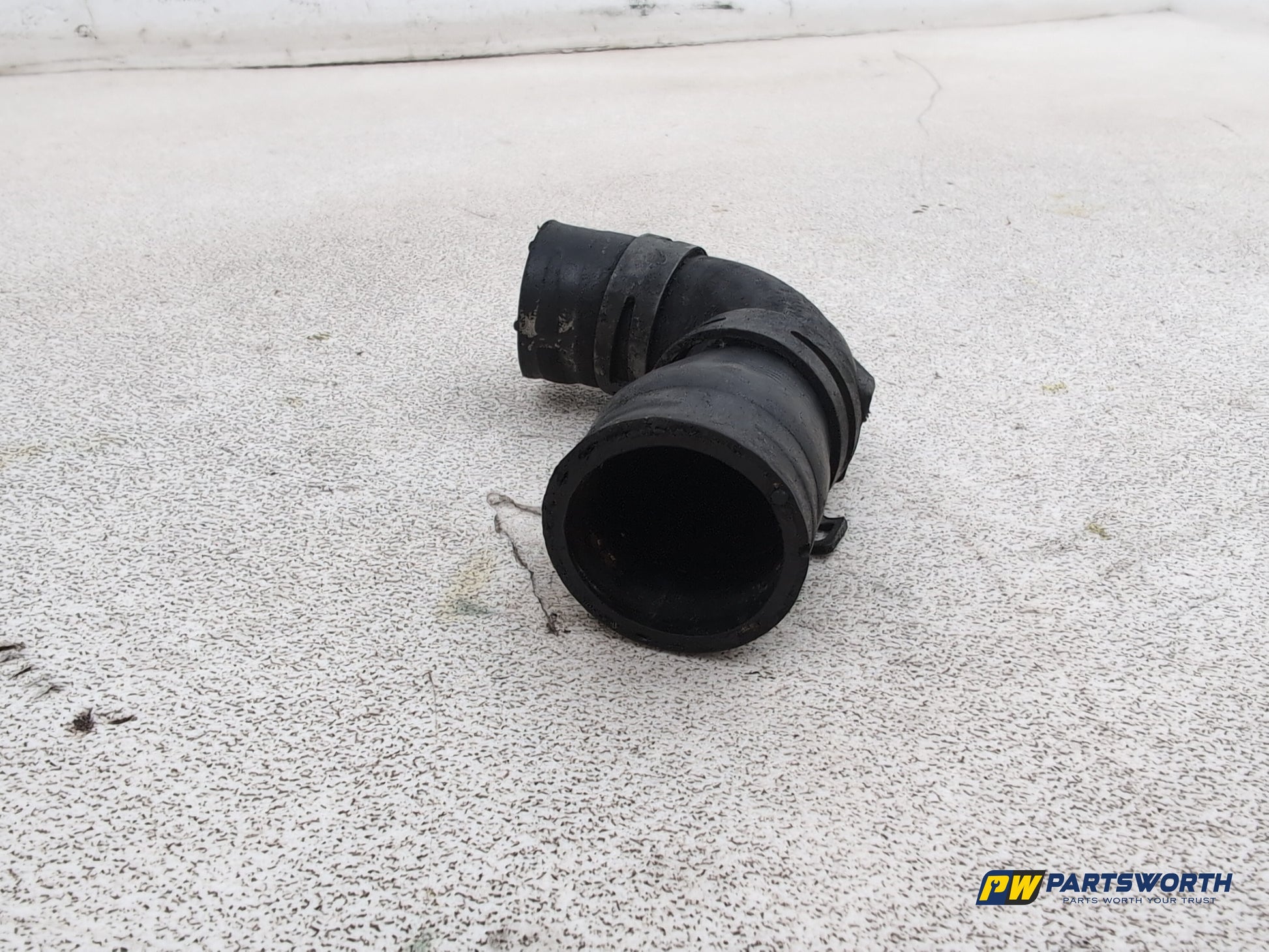 Mercedes-Benz E220 E-Class W212 Coolant Hose Pipe Connector 2009-2016 - photo 6