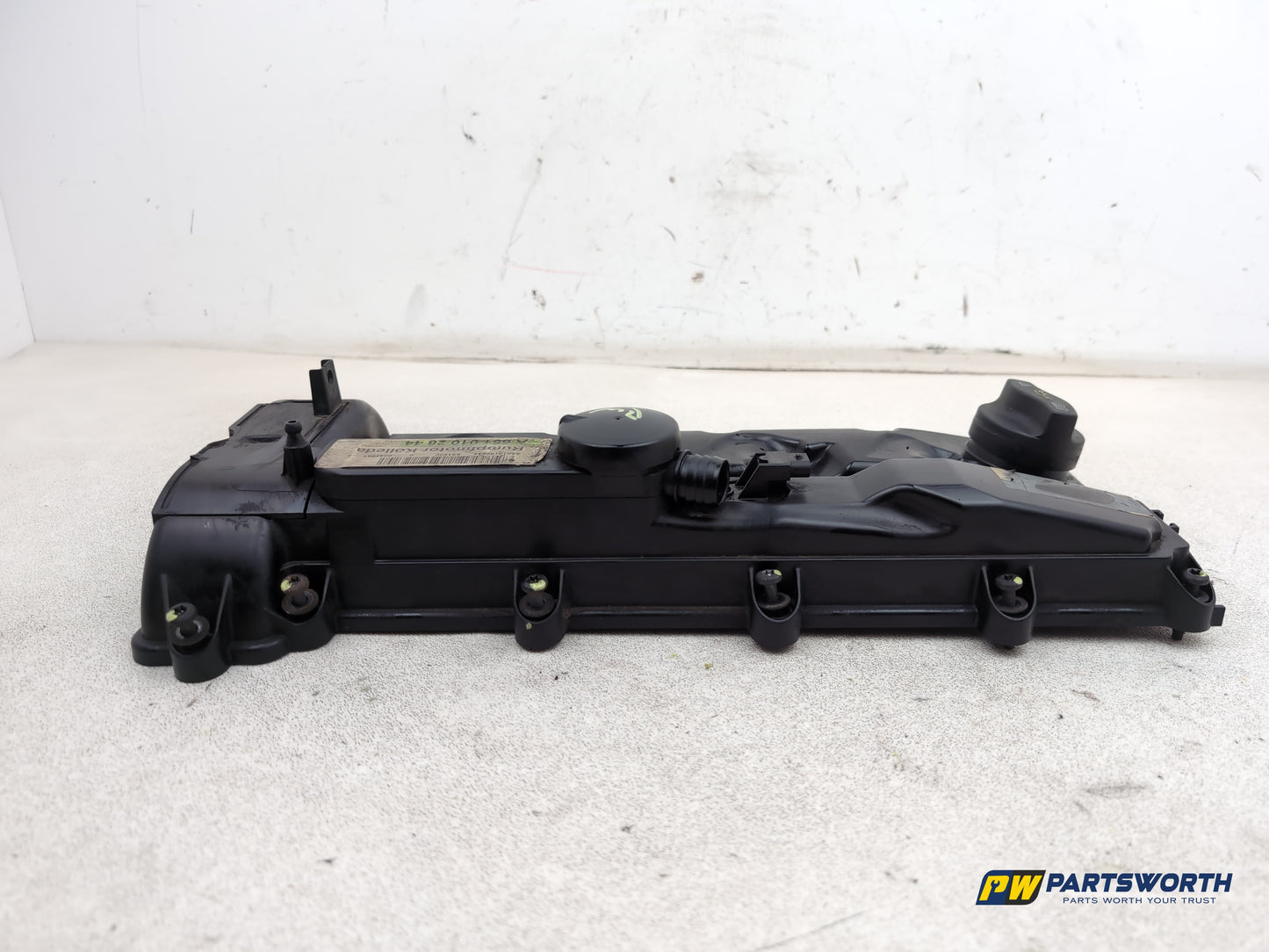 Mercedes-Benz E220 E-Class 2.1l Diesel Engine Rocker Valve Cover A6510102844 - photo 6