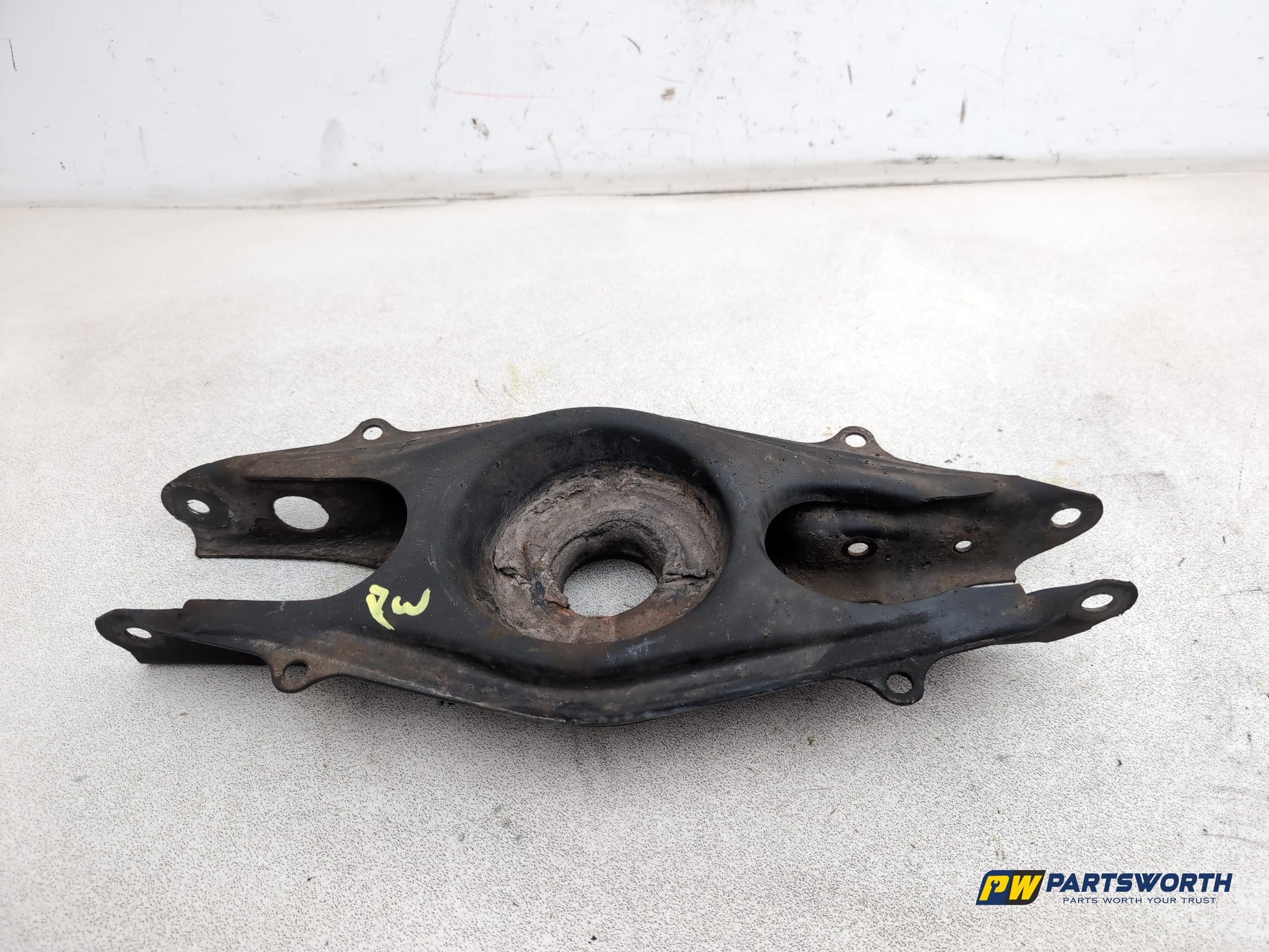 Suspension Arm Rear Wishbone LH 6