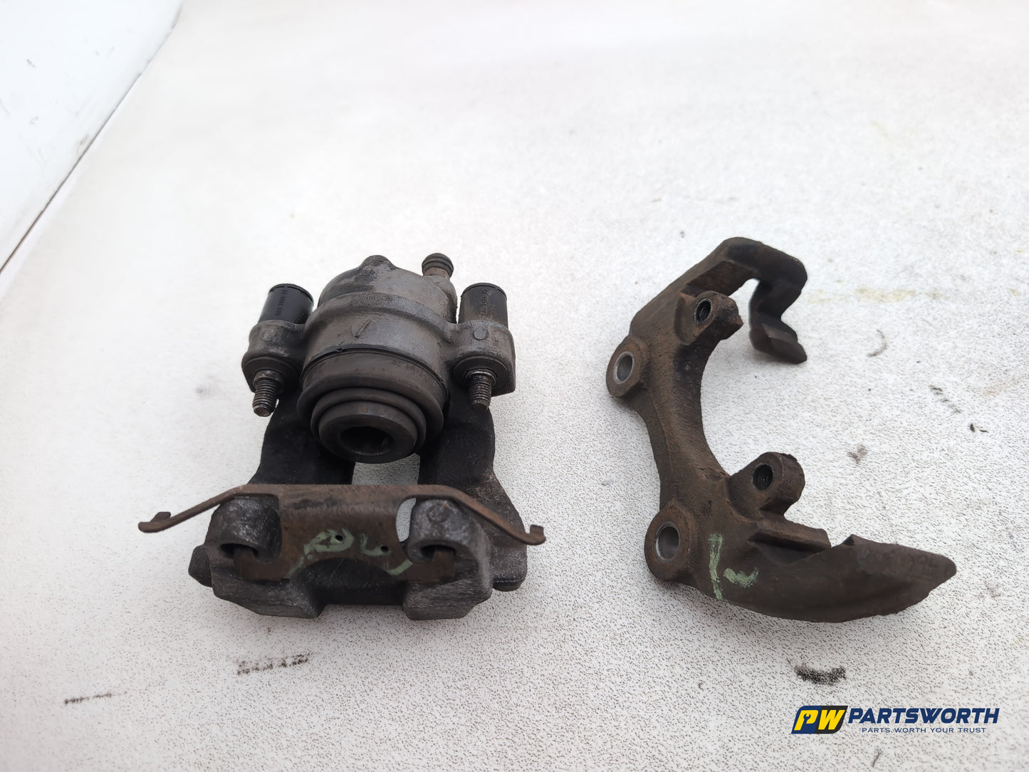 Mercedes-Benz E220 E-Class W212 Brake Rear Caliper Lh Passenger Side 2009-2013 - photo 6