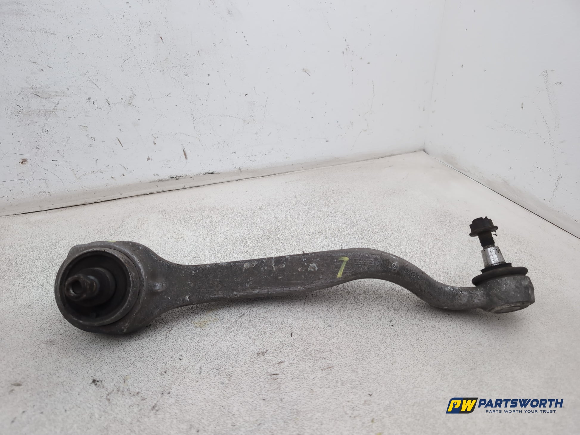 Mercedes-Benz E220 E-Class W212 Lower Arm Wishbone Front Left Side 2009-2013 - photo 6