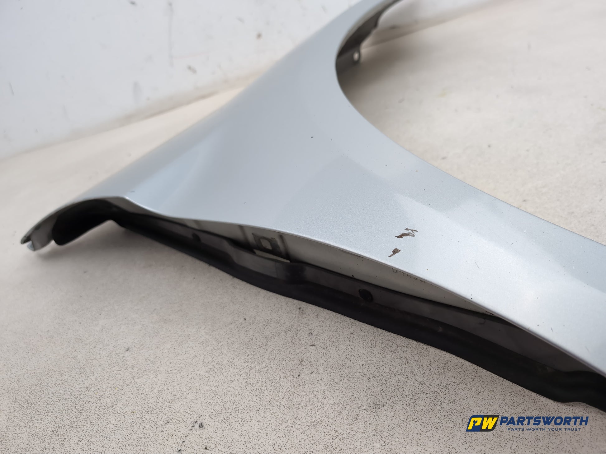 Wing Front RH 6