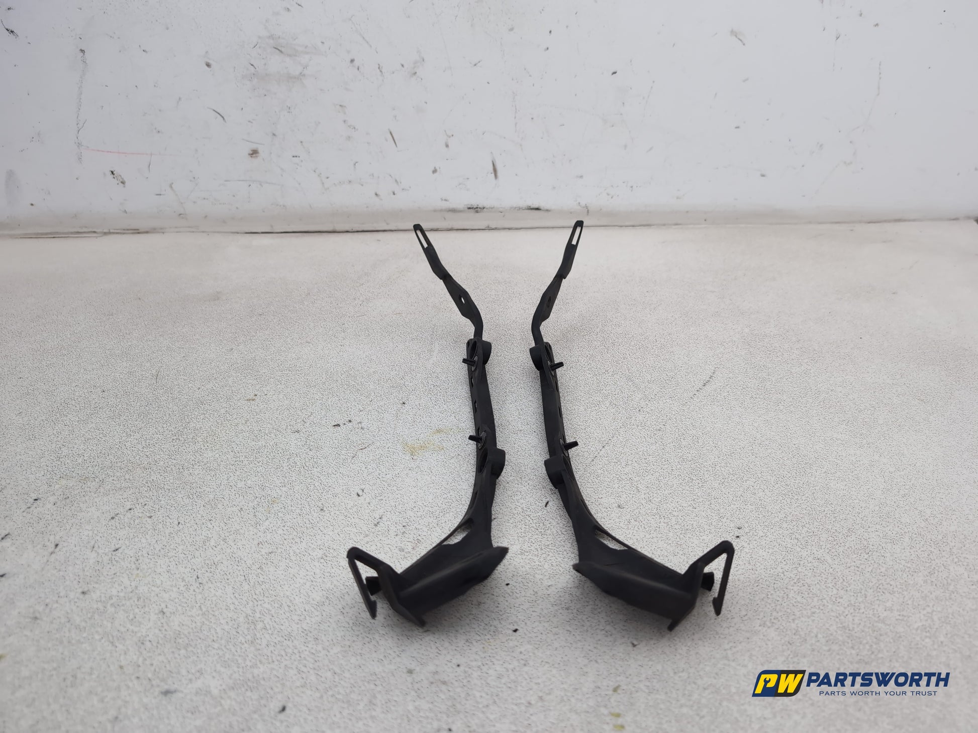 Mercedes-Benz B200 B-Class W245 Rear Bumper Bracket Set A1698851421 2005-2011 - photo 6