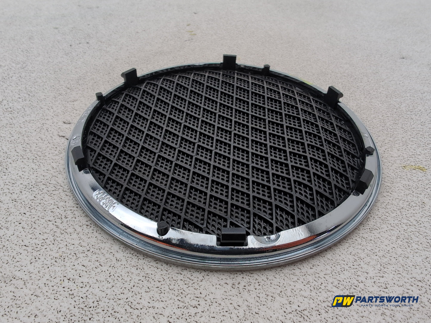 Mercedes-Benz B200 B-Class W245 Small Rear Door Speaker Cover Grille Trim - photo 6