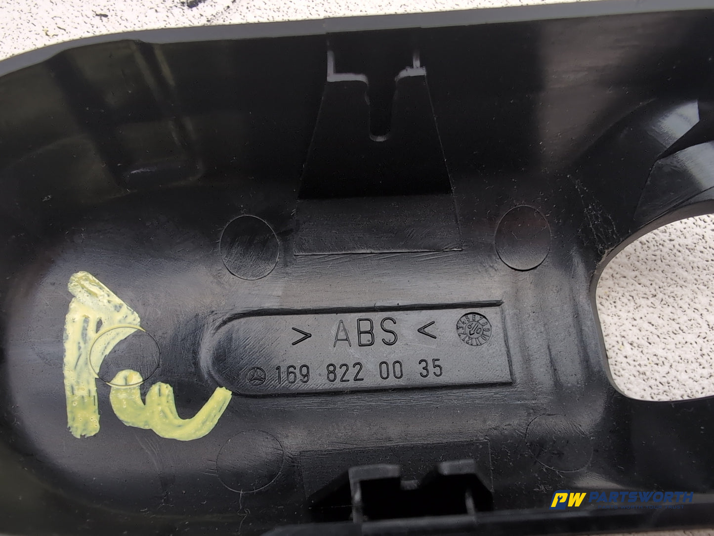 Mercedes-Benz B200 B-Class W245 Rear View Mirror Surround Trim A1698220035 - photo 6