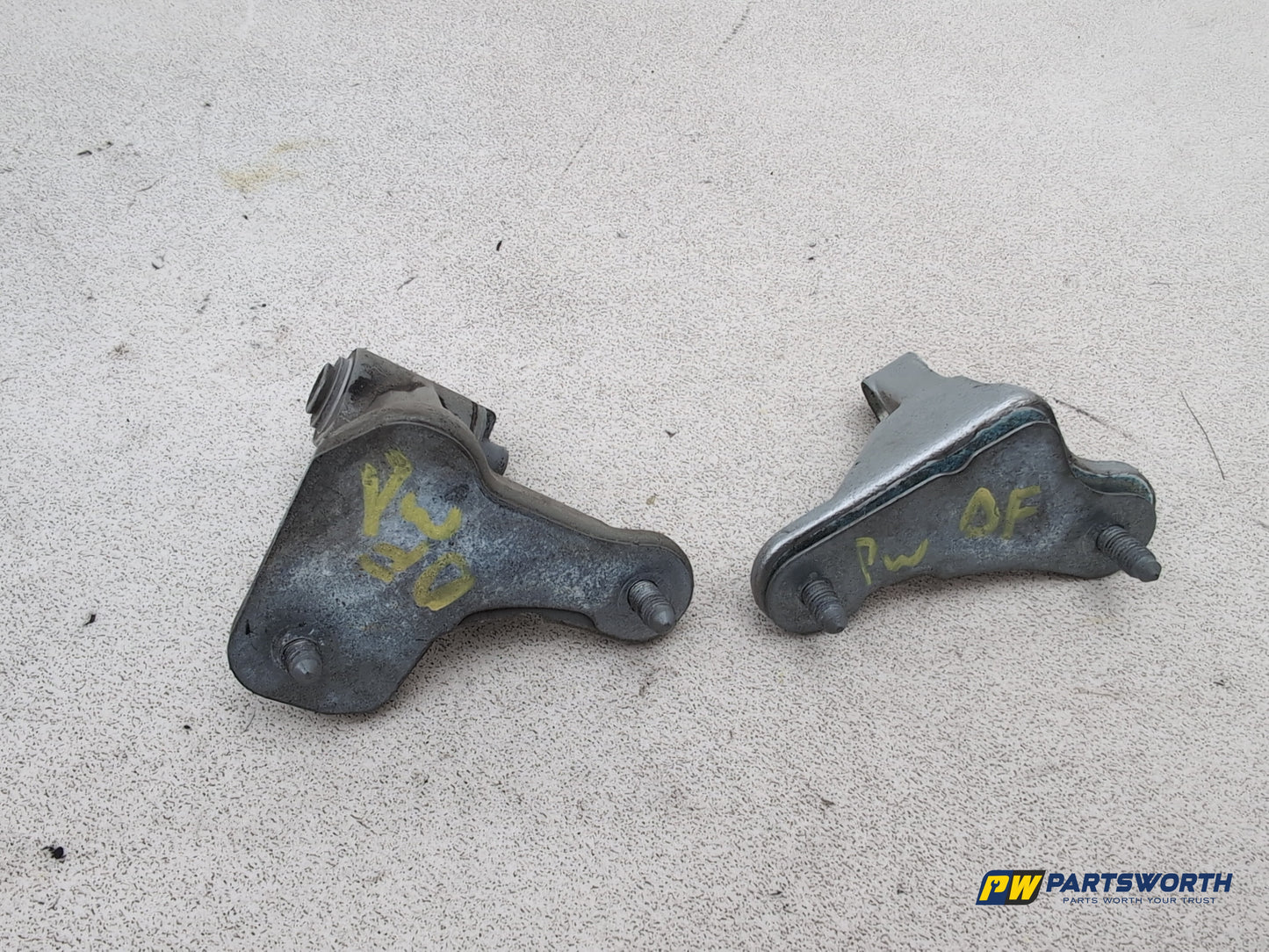 Mercedes-Benz B200 B-Class W245 Front Door Hinge Pair Lh Passenger Side - photo 6