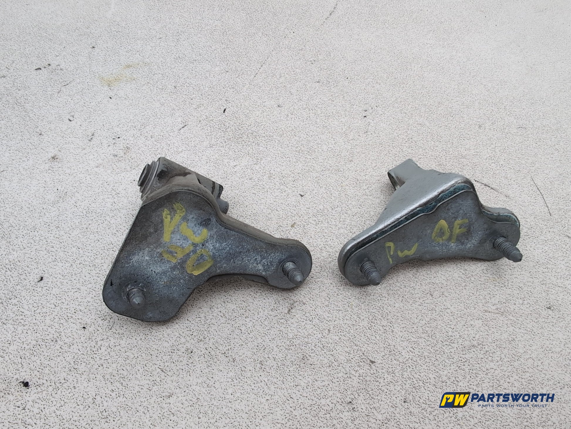 Mercedes-Benz B200 B-Class W245 Front Door Hinge Pair Lh Passenger Side - photo 6