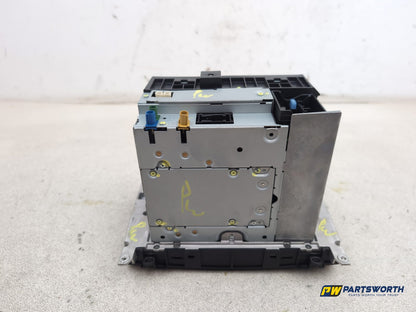 Radio - DAB/CD Player, Display screen + Facia  6