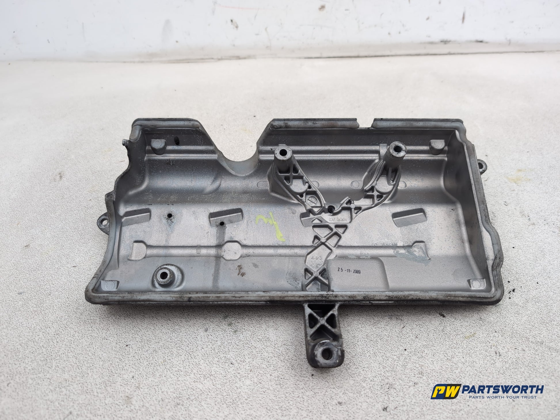 Mercedes-Benz B200 B-Class W245 2.0l Diesel Engine Valve Cover Case A6400101067 - photo 6