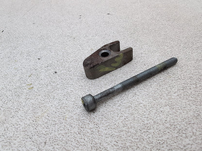 Mercedes-Benz B200 B-Class W245 2.0l Diesel Fuel Injecor Holding Clamp 2005-2011 - photo 6