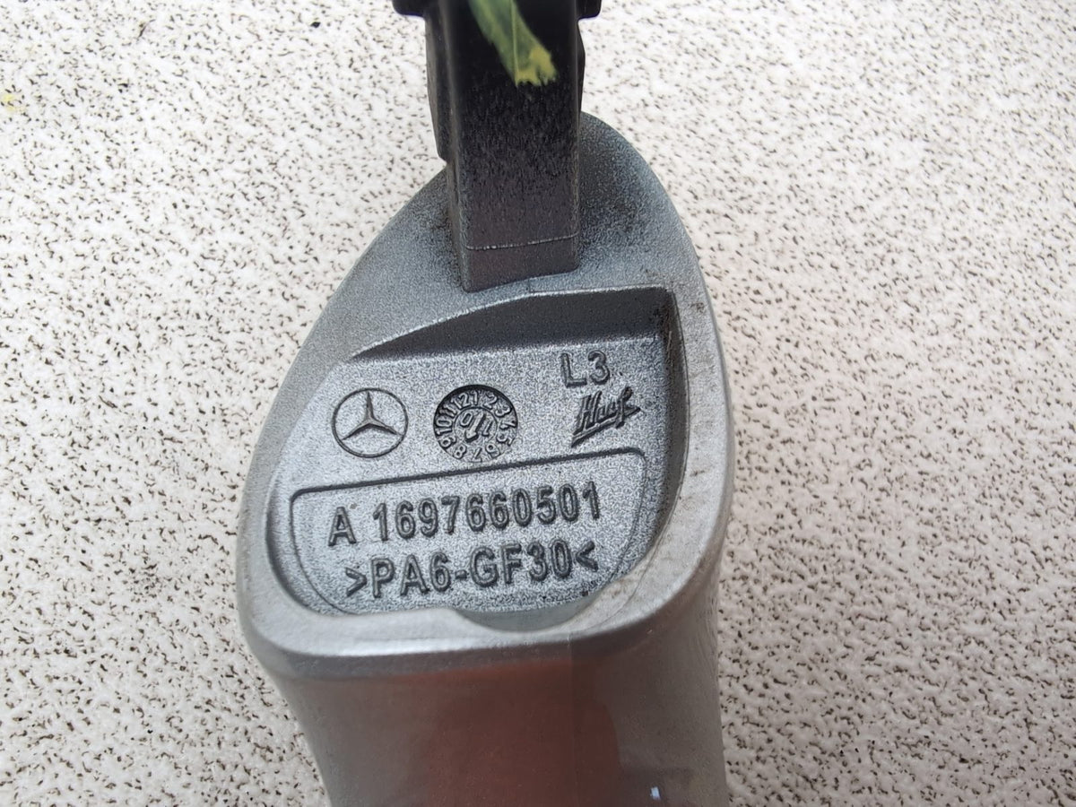 Front Right Door Handle 6