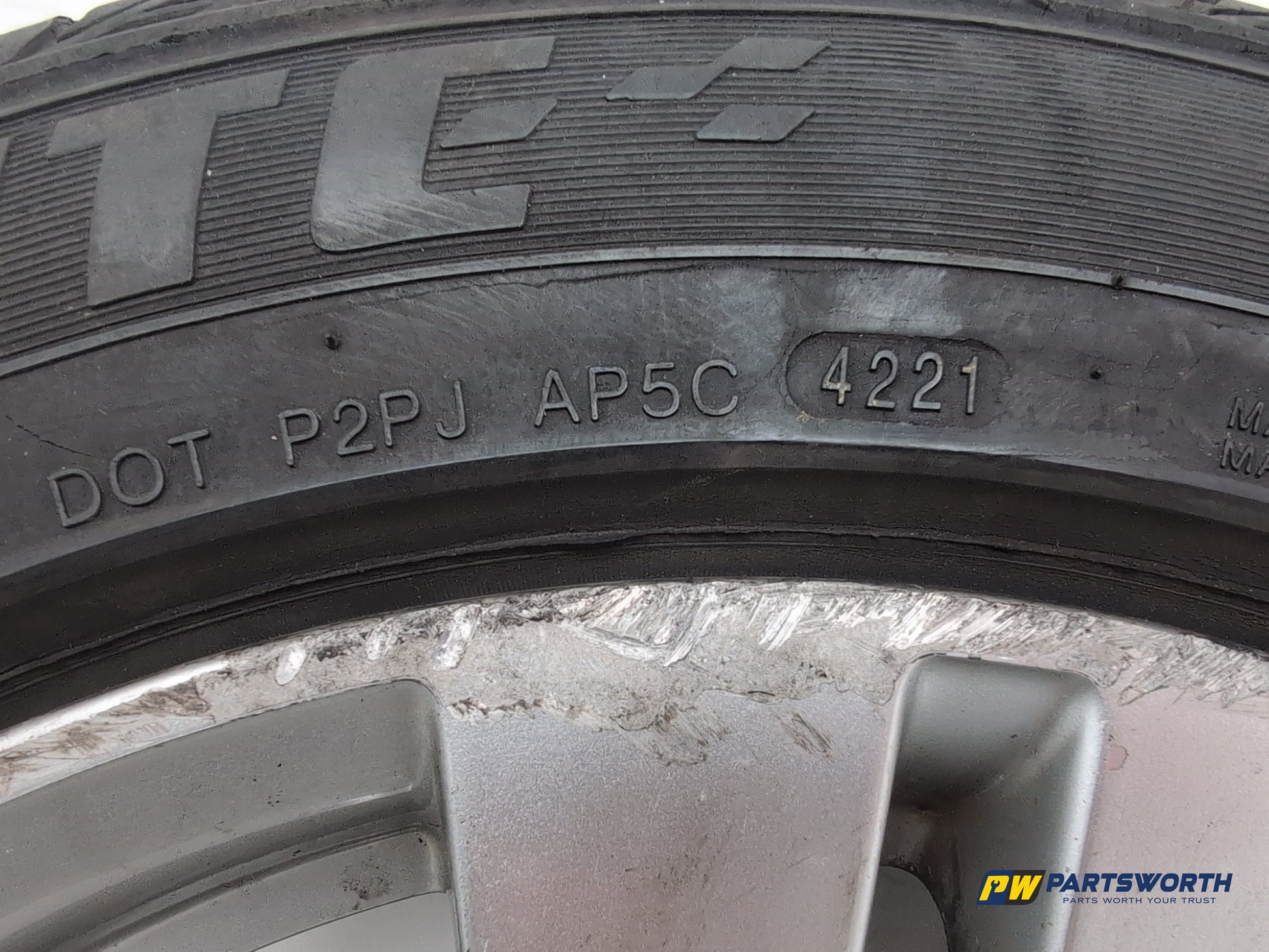 Mercedes-Benz E220 E-Class W212 Wheel With Tyre 205/55 R16 A2124010202 - photo 6