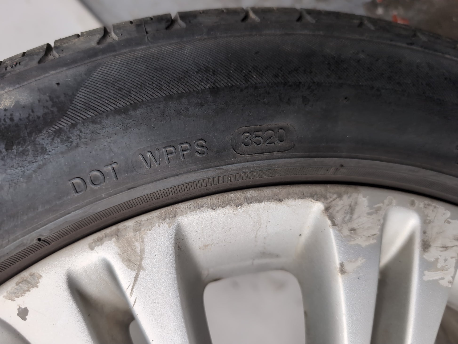 Vauxhall Corsa Se Alloy Wheel With Tyre 195/55 R16 13298019 - photo 6
