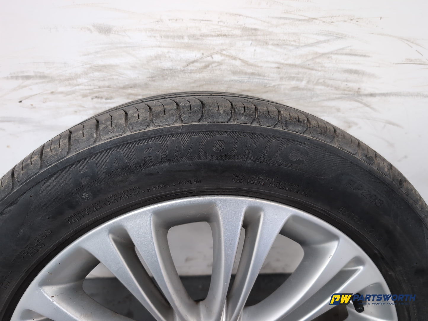 Vauxhall Corsa Se Alloy Wheel With Tyre 195/55 R16 13298019 - photo 6