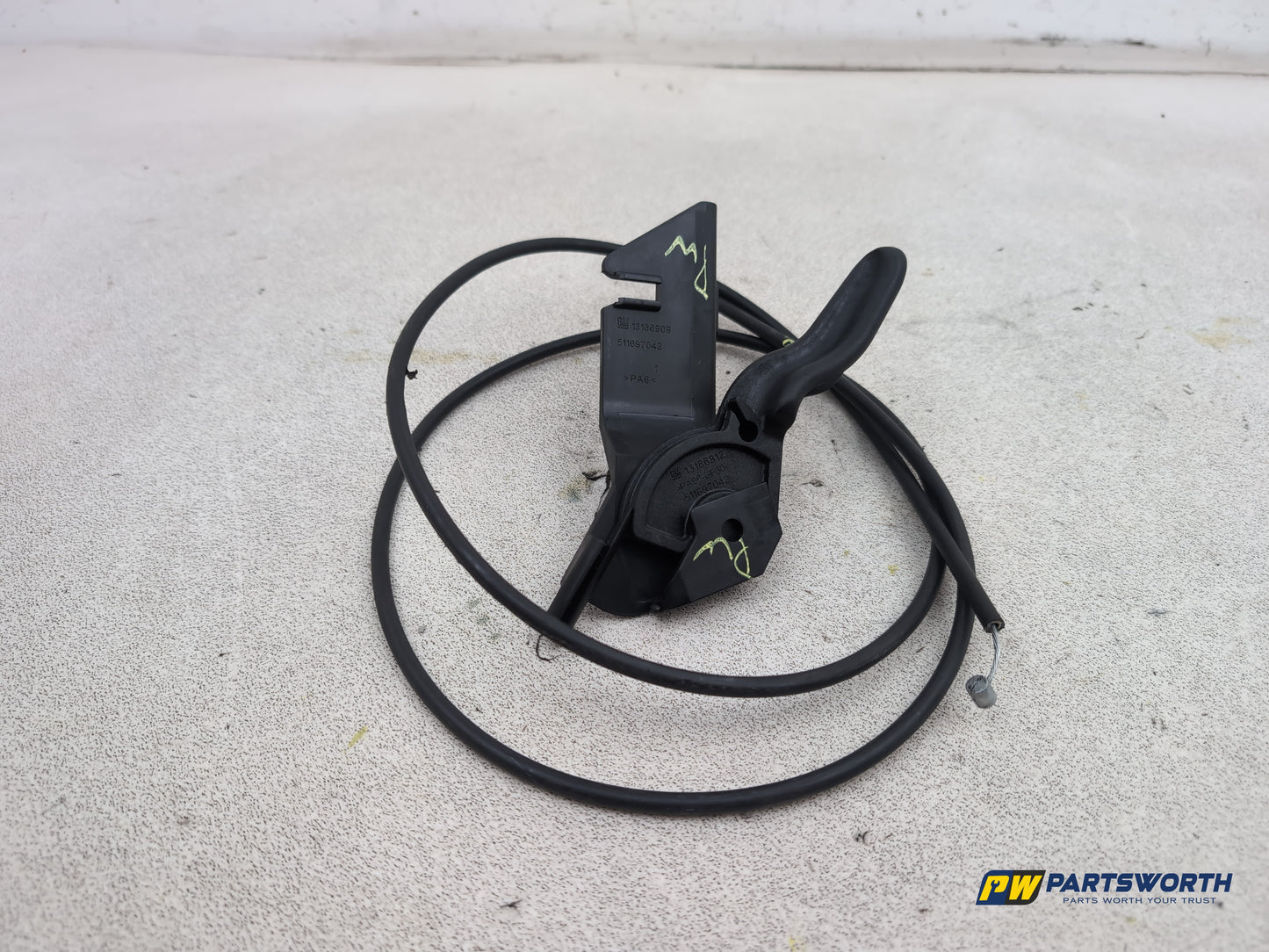 Vauxhall Corsa Se Bonnet Release Lever And Cable 13186909 2006-2014 - photo 6