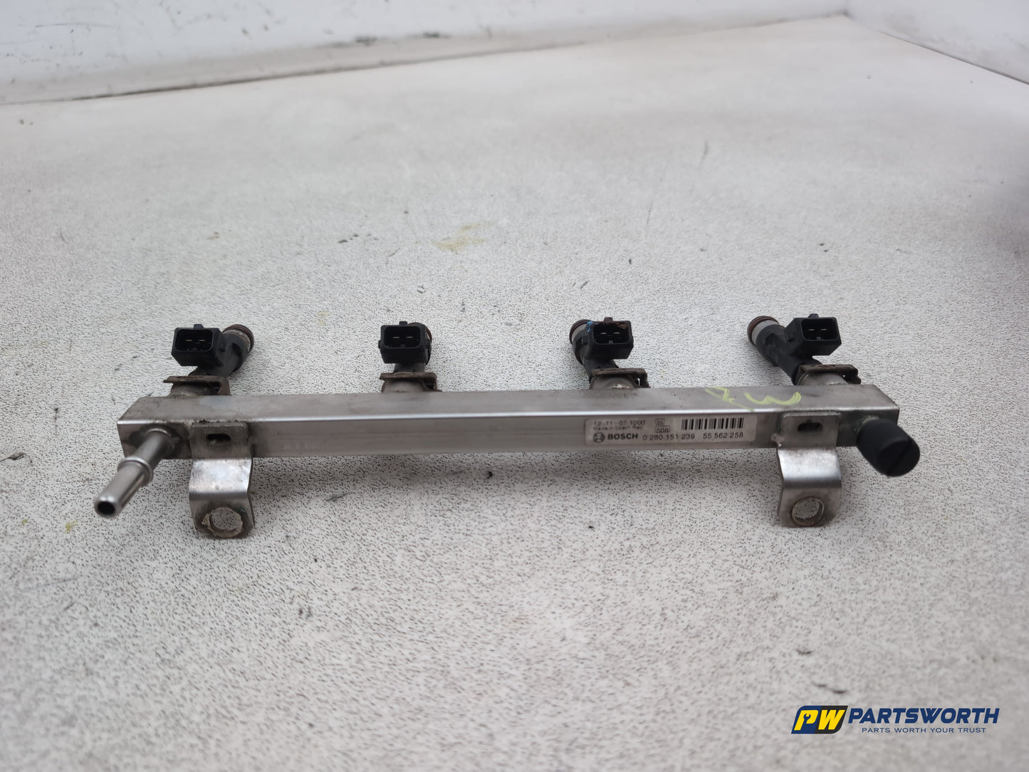 Vauxhall Corsa Se 1.2l Petrol Fuel Rail With Injectors 55562258 2006-2014 - photo 6