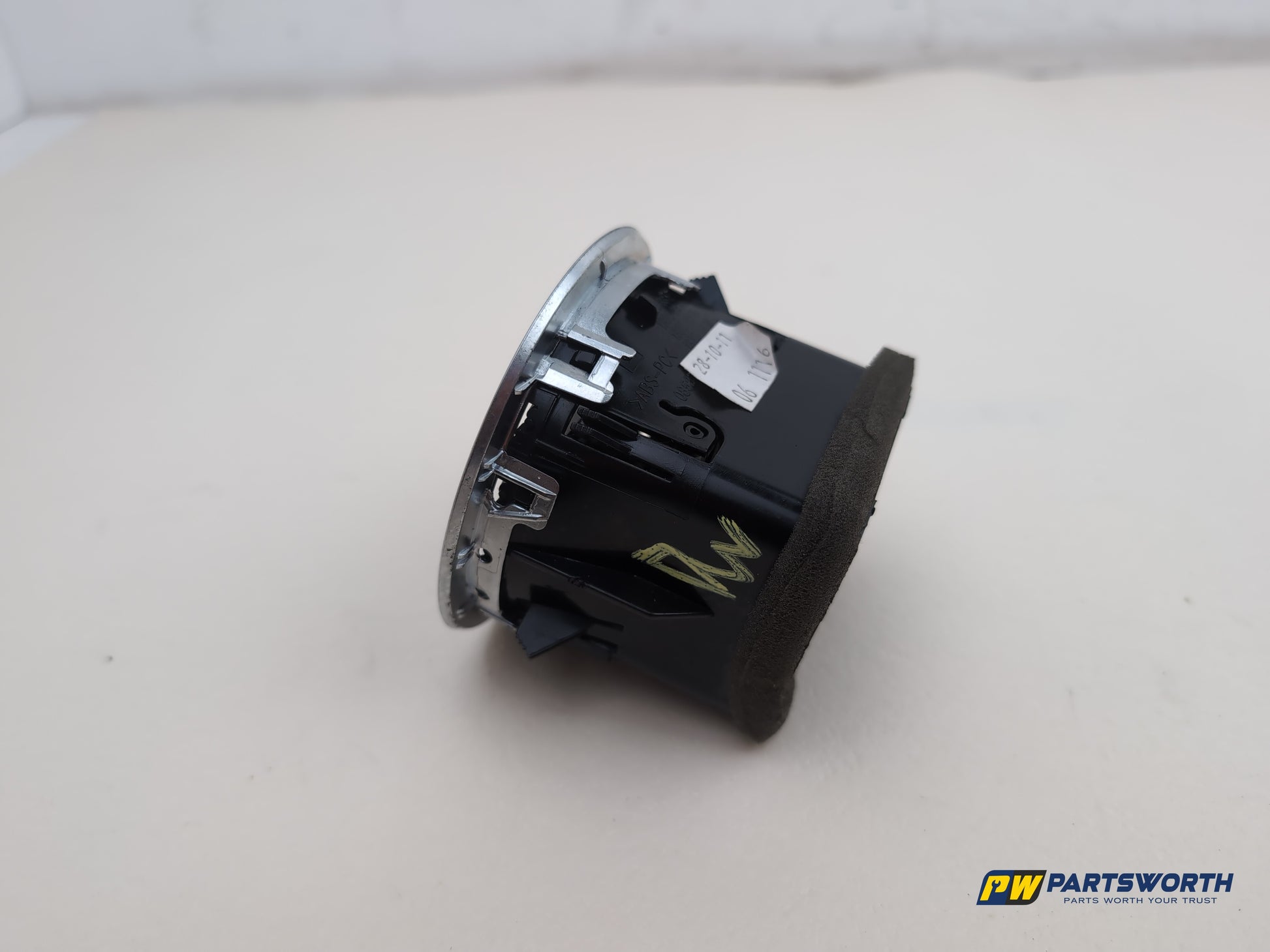 Vauxhall Corsa Se Dashboard Air Vent Trim 13365419 2006-2014 - photo 6