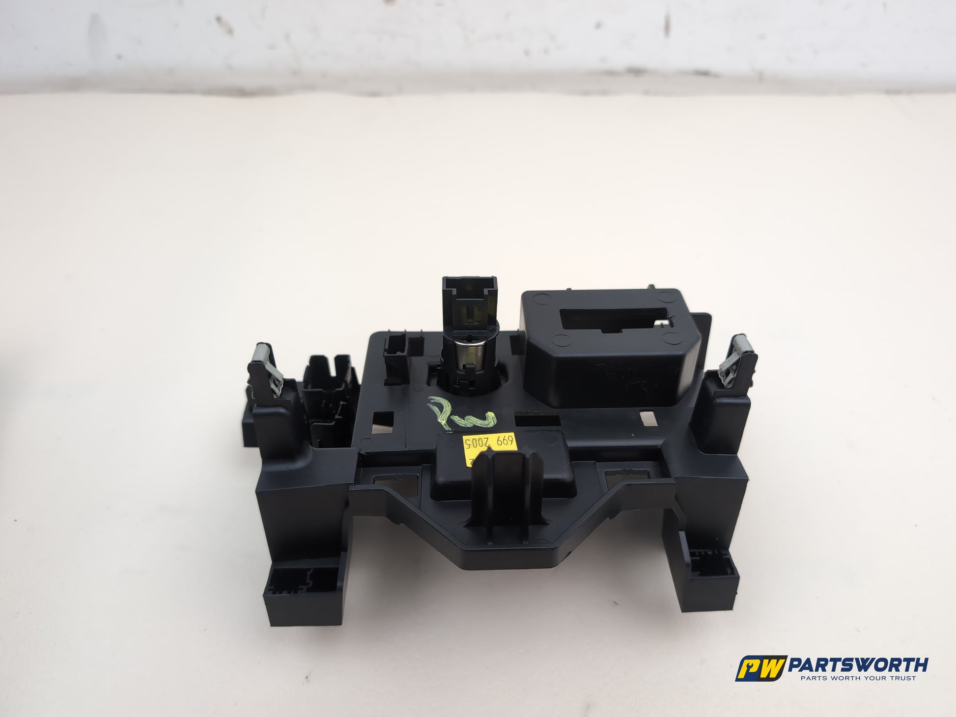 Peugeot 308 Allure Blue Hdi Power Outlet Trim Storage Compartment 9803434777 - photo 6