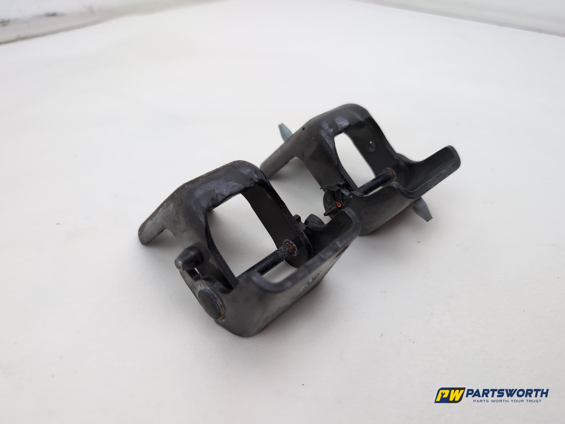 RH Front Door Hinge Pair  5