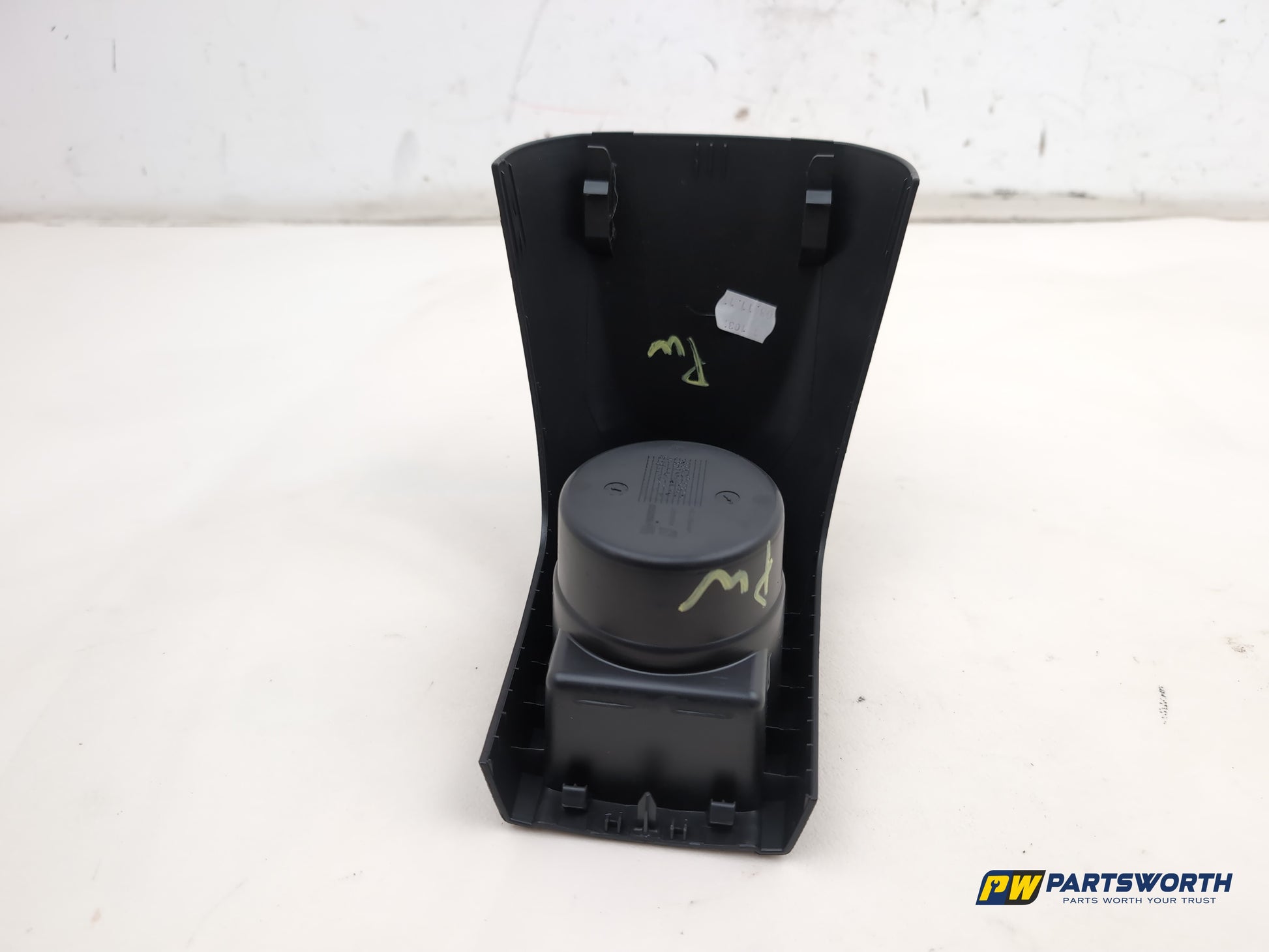 Vauxhall Corsa Se Rear Centre Console Cup Holder 460029937 2006-2014 - photo 6