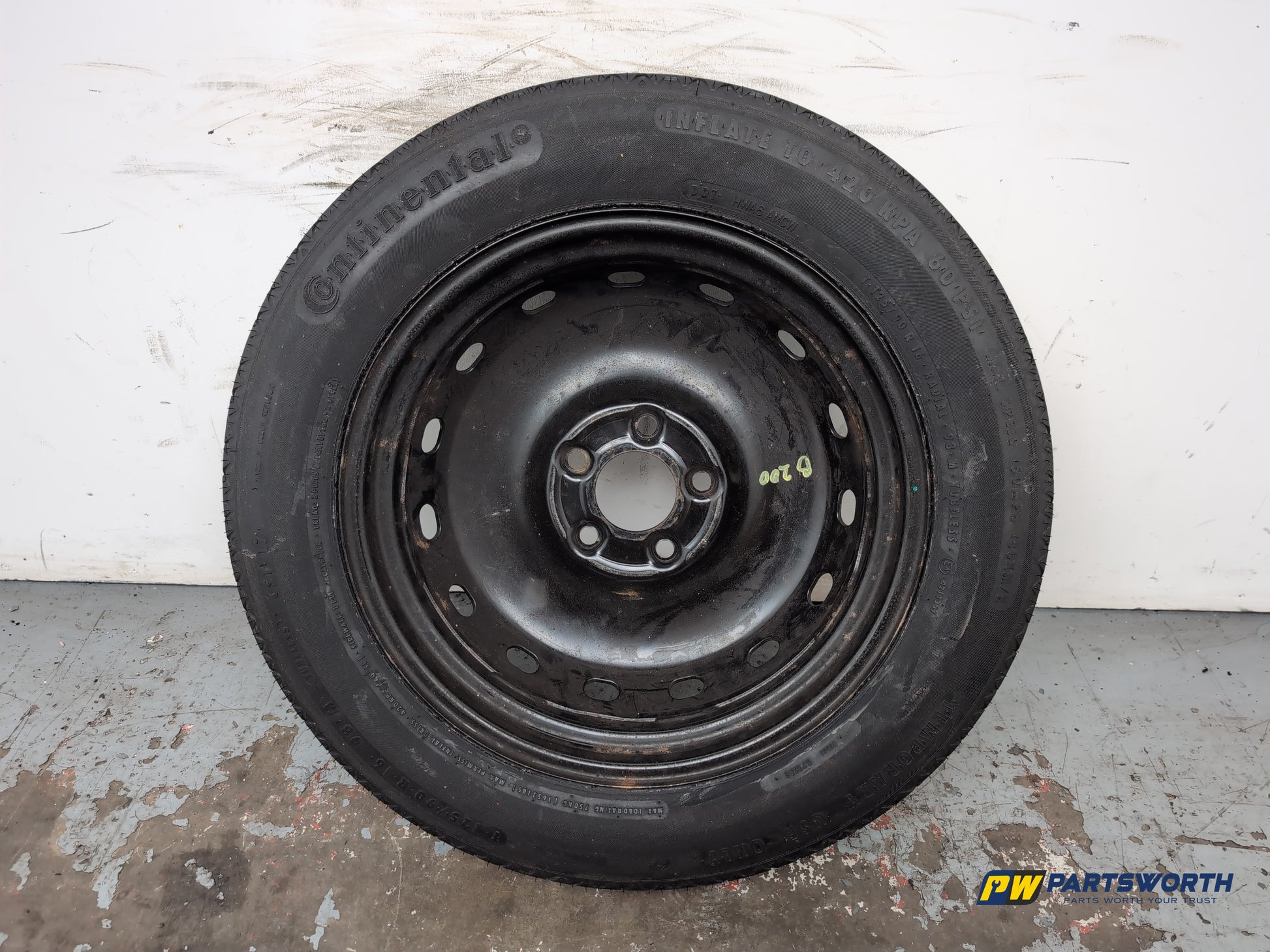 Space Saver Spare Wheel and Tool Kit  6