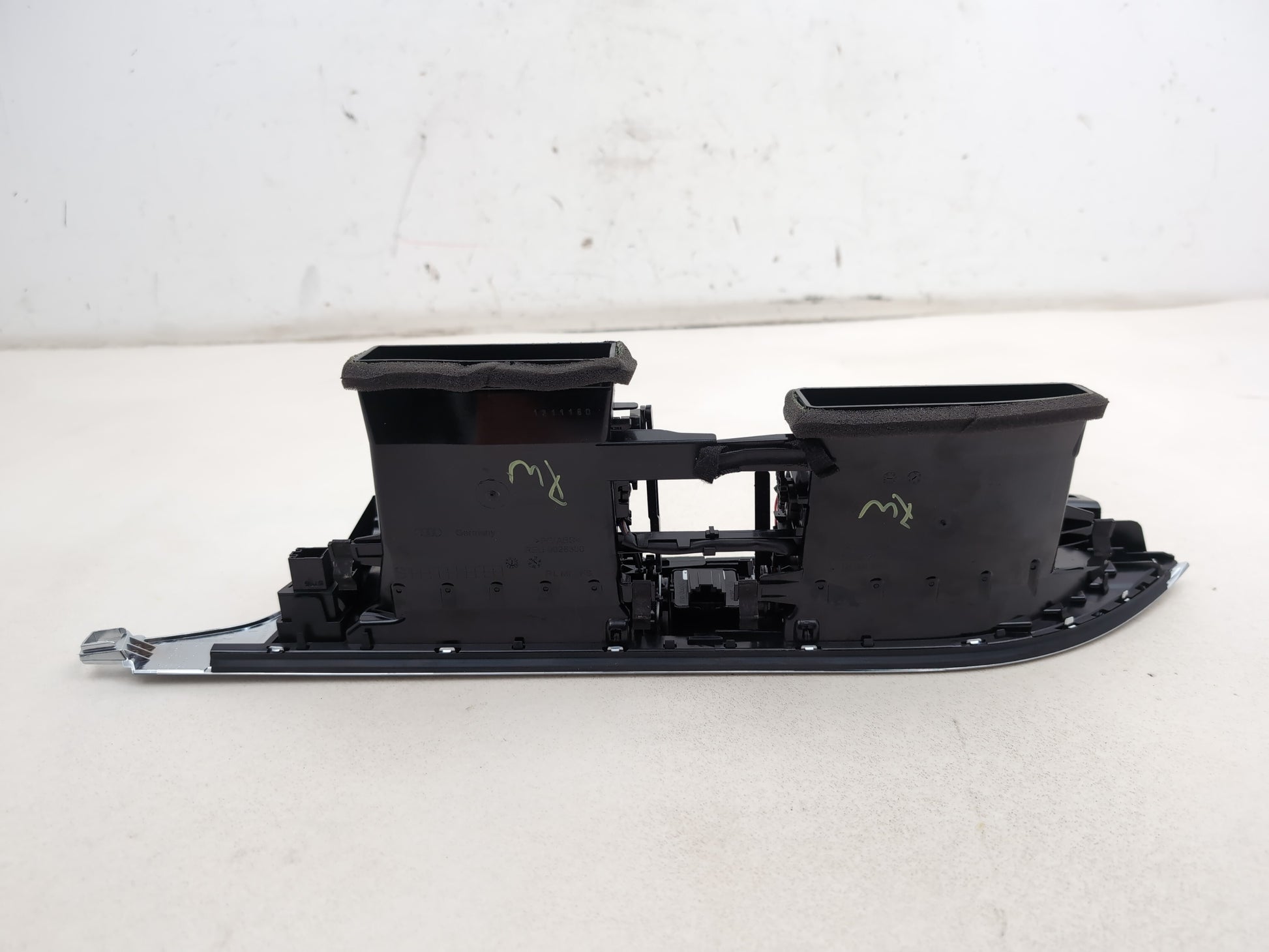 Audi A6 S Line Black Ed Tdi Quat Centre Dashboard Trim With Air Vent 4g2820951 - photo 6
