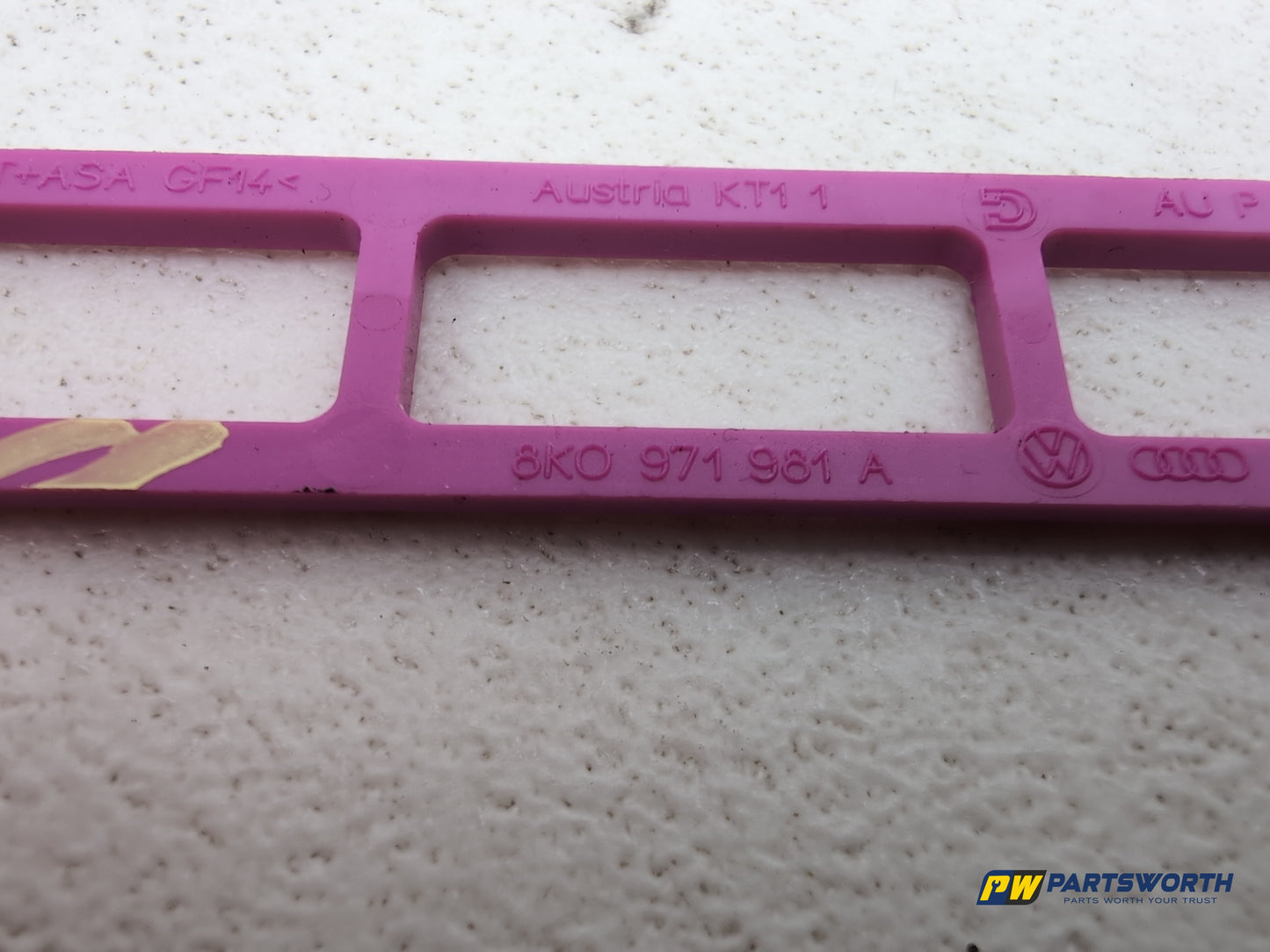 Audi A6 Se Tdi Quattro Auto Fuse Box Holder Mount Bracket 8k0971981a - photo 6