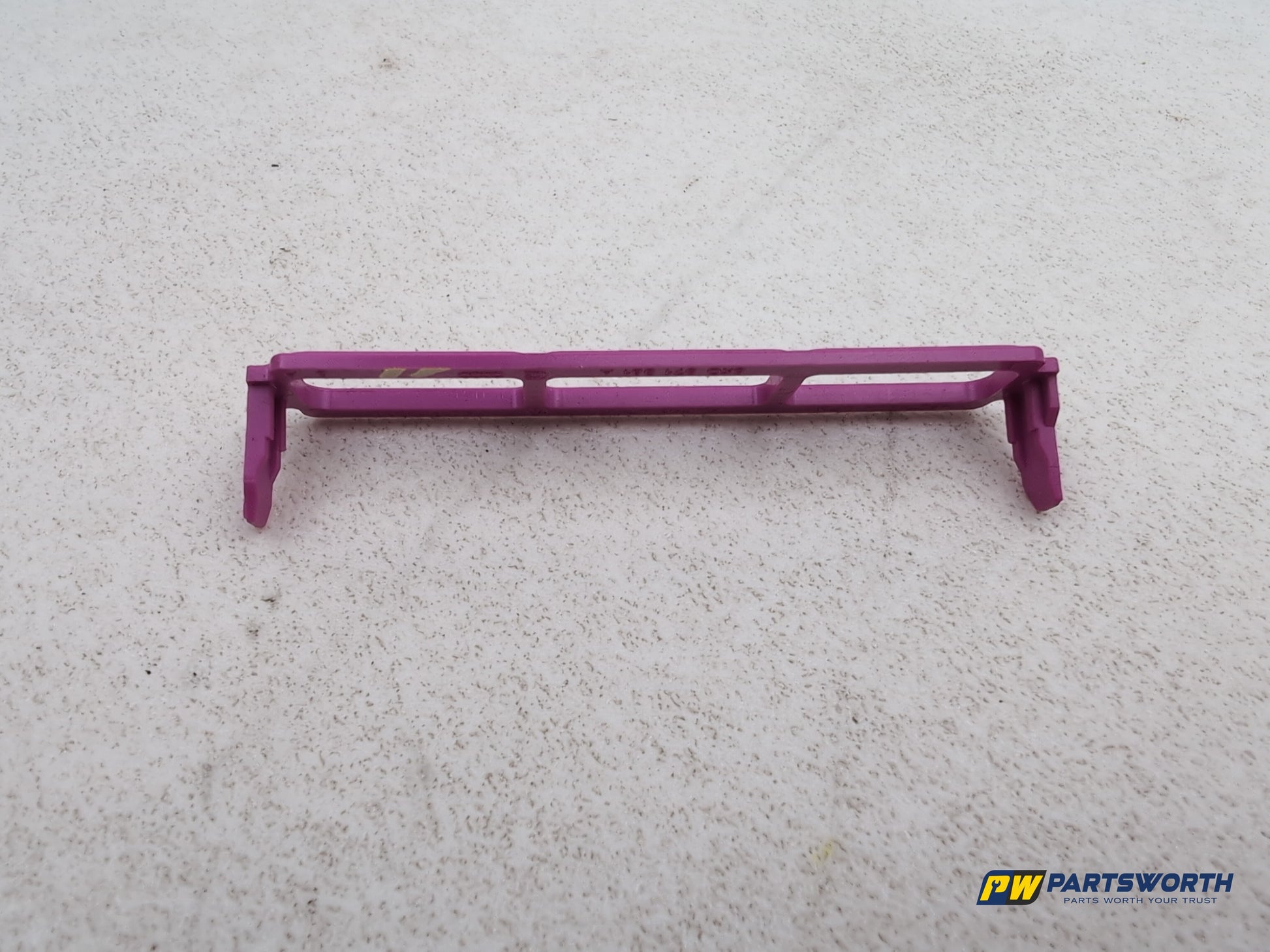 Audi A6 Se Tdi Quattro Auto Fuse Box Holder Mount Bracket 8k0971981a - photo 6