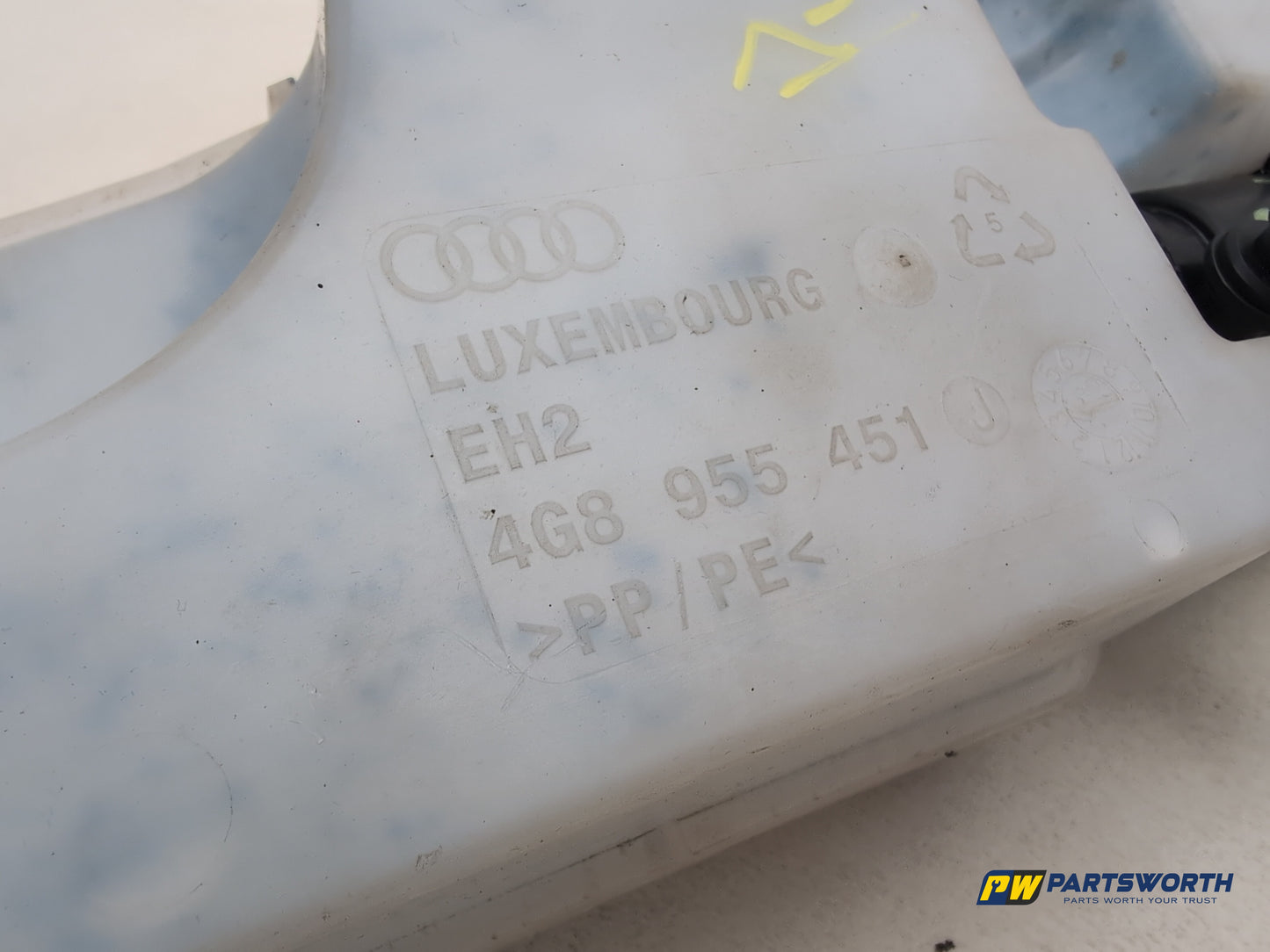 Audi A6 S Line Black Ed Tdi Quat Washer Bottle Windscreen 4g8955451j 2011-2018 - photo 6