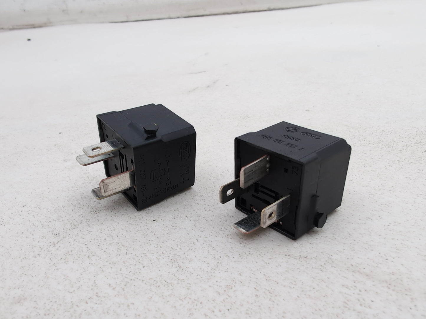 Audi Skoda Seat Vw Multi Use Relay 4 Pin 645 Set Of 2 4h0951253a - photo 6