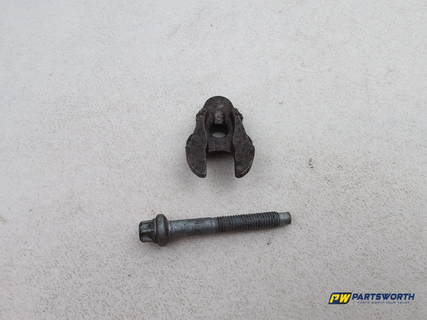 Peugeot 308 Allure Blue Hdi Diesel Fuel Injector Holder Clamp 2013-2021 - photo 6