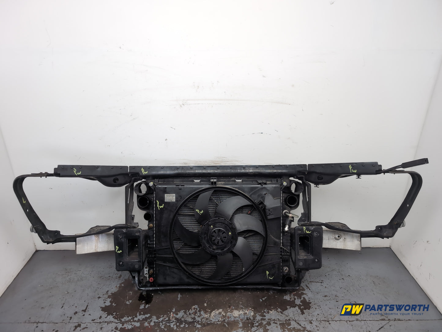Mercedes R320 R-Class W251 3.0l Diesel Radiator Slam Panel Pack 2006-2010 - photo 6