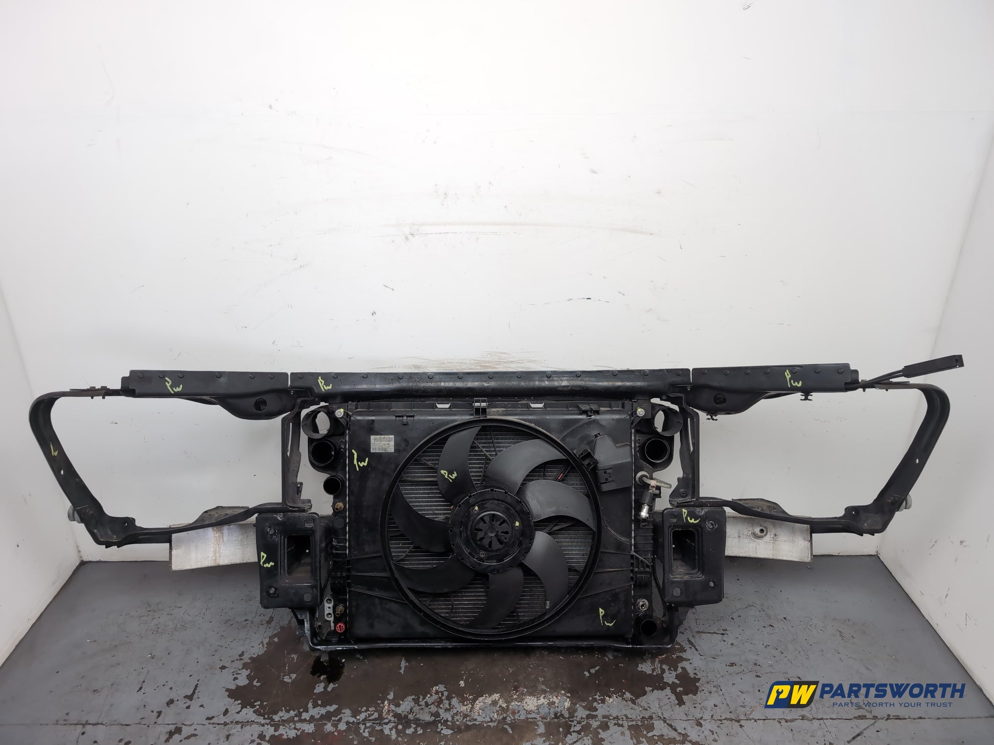 Mercedes R320 R-Class W251 3.0l Diesel Radiator Slam Panel Pack 2006-2010 - photo 6