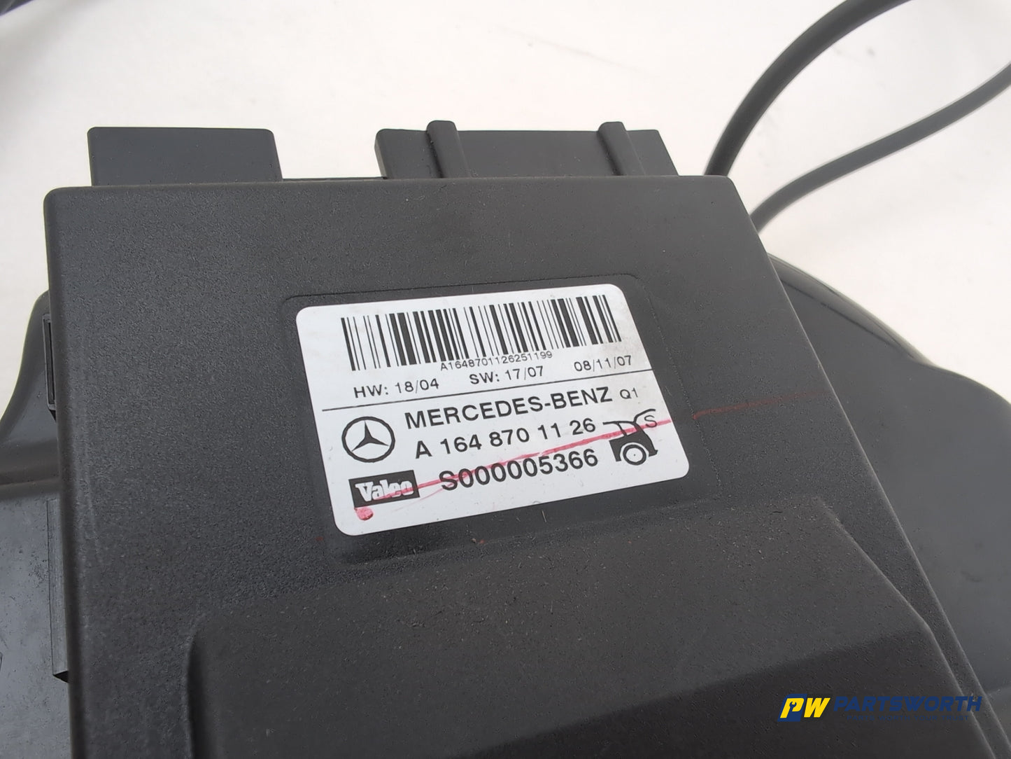 Mercedes R320 R-Class W251 Automatic Tailgate Hydraulic Pump Strut A1648701126 - photo 6